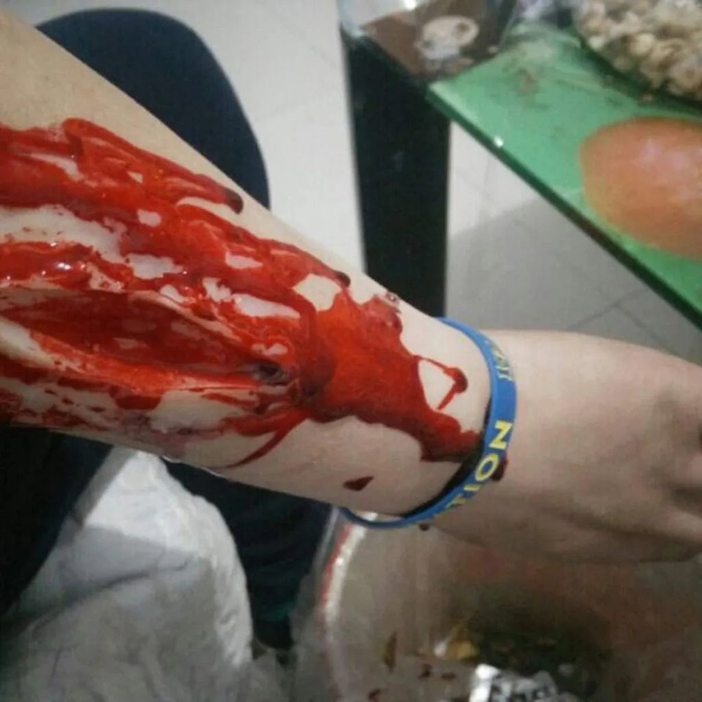 1 Bottle Halloween Emulation Fake Props Makeup Blood 30-100ml Blood Whole Cosplay Prank Props Makeup Person Plasma Fake