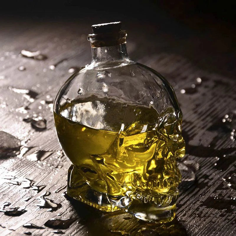 Skull Glass Bottle for whiskey Cocktail & Liquor - Borosilicate Barware, Perfect for Party, Home & Halloween Decor