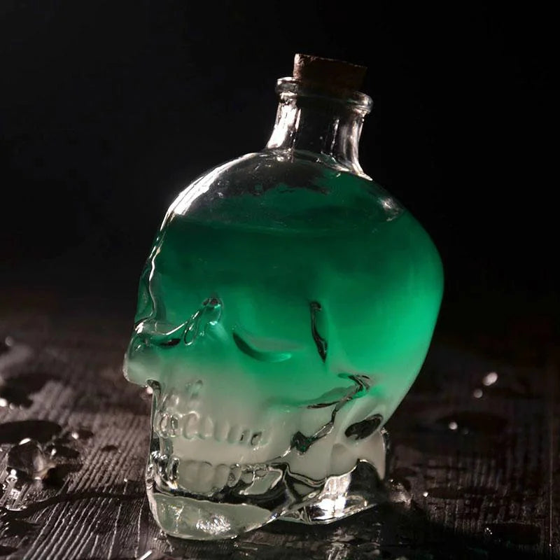 Skull Glass Bottle for whiskey Cocktail & Liquor - Borosilicate Barware, Perfect for Party, Home & Halloween Decor